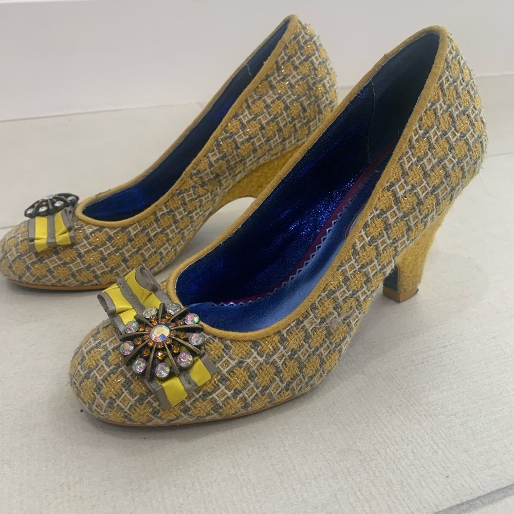 Houndstooth heels